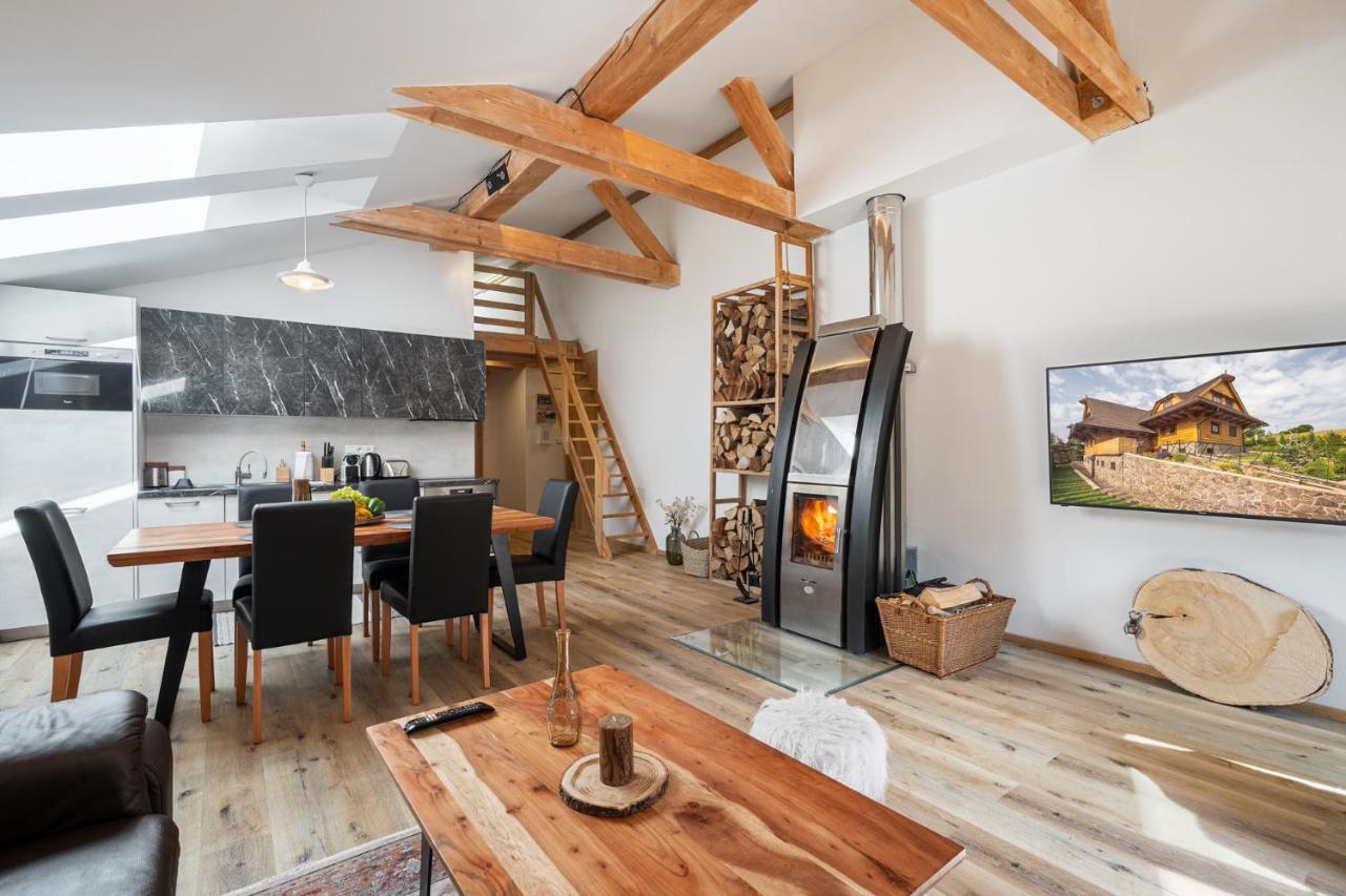 Apartments Srdiecko - Sauna In Smaller Apt - Highest In Central Europe - Fireplace - In The Forest Tale Eksteriør bilde
